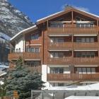Ferienwohnung Zermatt Fernseher: Ferienwohnung Les Violettes 
