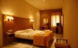 Hotel Spanien Parkplatz: 3 Sterne Hacienda La Laguna In Baeza Mit 28 Zimmern, ...