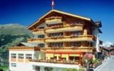 Hotel Wallis Whirlpool: 3 Sterne Aparthotel Des Alpes In Grächen, 13 Zimmer, ...