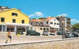 Ferienwohnung Porec: Haus Libera: Ferienwohnung Für 4 Personen In Novigrad, ...