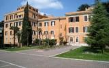 Zimmer Rom Lazio: Villa Maria Rosa Molas - Casa Per Ferie In Rome Mit 46 Zimmern, ...