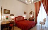 Zimmer Siena Toscana: B&b Siena In Centro Mit 9 Zimmern Und 3 Sternen, Toskana ...