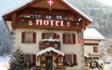 Hotel Rhone Alpes: Les Touristes In Abondance Mit 15 Zimmern Und 2 Sternen, ...