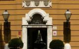 Hotel Lazio: 4 Sterne Hotel Villa Grazioli In Rome Mit 30 Zimmern, Rom Und ...