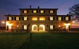 Hotel Italien Tennis: 3 Sterne Seven Resort In Cortona (Arezzo) Mit 12 ...
