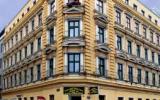 Hotel Wien Wien Golf: 3 Sterne Suite Hotel 200M Zum Prater In Vienna Mit 21 ...