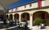 Hotel Provence: 3 Sterne Le Fabian Des Baux In Les Baux De Provence Mit 31 ...
