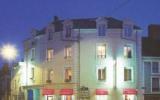 Hotel Pays De La Loire Angeln: 2 Sterne Logis Le Bretagne In Sille Le ...