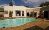 Zimmer Edenvale Gauteng: President Lodge In Eastleigh, Edenvale Mit 7 ...