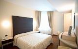 Hotel Sicilia Angeln: 4 Sterne Hotel Fonte Ciane In Siracusa Mit 13 Zimmern, ...