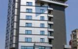 Hotel Bucuresti: 4 Sterne Hotel Royal Bucharest Mit 97 Zimmern, Bukarest Und ...