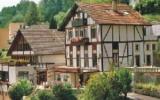 Hotelneuchatel: Hotel Restaurant Le Chalet In Cortaillod Mit 17 Zimmern Und 3 ...