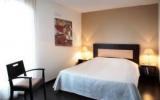 Ferienwohnung Midi Pyrenees: Park & Suites Village Toulouse-Colomiers, 71 ...