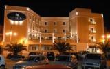 Hotel Sardegna Reiten: 4 Sterne Excelsior In La Maddalena Mit 24 Zimmern, ...