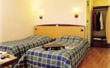 Hotel Rhone Alpes: 2 Sterne Campanile Lyon Nord - Ecully Mit 46 Zimmern, ...