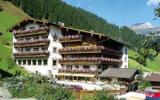 Hotel Tirol Whirlpool: 4 Sterne Aktiv- & Wellnesshotel Bergfried In ...