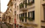 Hotel Milano Lombardia: 4 Sterne Hotel Manzoni In Milano, 47 Zimmer, ...
