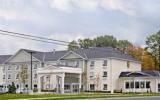 Hotel Kanada Whirlpool: 3 Sterne Super 8 Midland In Midland (Ontario) Mit 65 ...