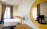 Hotel Málaga Andalusien: 4 Sterne Room Mate Larios In Málaga, 40 Zimmer, ...