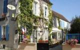 Hotel Cravant Burgund Whirlpool: Hostellerie Saint Pierre In Cravant Mit 9 ...