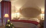 Hotel Frankreich: 3 Sterne Brit Hôtel Le Clos Saint Martin In Sancerre Mit 41 ...