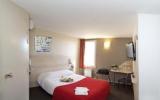 Hotel Poitou Charentes Parkplatz: Brit Hotel - Brasserie Du Cap In Perigny ...