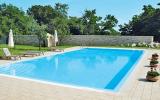 Ferienhaus Porec: Haus Hibiskus: Reihenhaus Mit Pool Für 4 Personen In ...