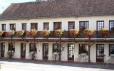 Hotel Burgund Parkplatz: Logis Le Soleil D'or In Montigny La Resle Mit 16 ...