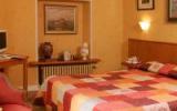 Hotel Ile De France: La Breche Du Bois In Clamart Mit 30 Zimmern Und 2 Sternen, ...