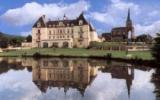 Hotel Burgund: 3 Sterne Hostellerie Du Château De Sainte-Sabine In Pouilly En ...