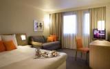Hotel Midi Pyrenees Golf: Novotel Toulouse Aéroport Mit 123 Zimmern Und 3 ...