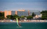 Hotel Medulin Tennis: 3 Sterne Hotel Holiday In Medulin (Croatia) Mit 192 ...