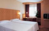 Hotel Barcelona Katalonien Klimaanlage: 3 Sterne Nh La Maquinista In ...