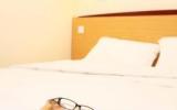 Hotel Cahors Klimaanlage: 2 Sterne Campanile Cahors Mit 51 Zimmern, ...
