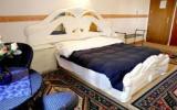 Hotel Italien: 2 Sterne Hotel Chopin In Fiumicino, 22 Zimmer, Rom Und Umland, ...