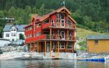 Ferienhaus Norwegen: Ferienhaus Mit Whirlpool In Todalsøra, Nördliches ...