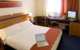 Hotel Spanien Internet: 3 Sterne Holiday Inn Express Onda - Castellón, 61 ...