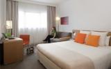 Hotel Spanien Pool: 4 Sterne Novotel Barcelona City Mit 264 Zimmern, ...