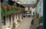 Hotel Burgund: 4 Sterne Hostellerie De La Poste In Avallon, 89200 Mit 30 ...