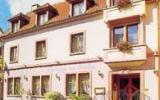 Hotel Elsaß: L'hostellerie Des Comtes In Eguisheim Mit 14 Zimmern Und 2 ...