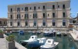 Ferienwohnung Sicilia Fernseher: Historisches Gebäude 