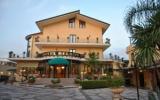 Hotel Nola Kampanien: 4 Sterne Belsito Hotel In Nola - San Paolo Belsito Mit 50 ...