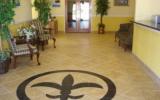 Hotel New Orleans Louisiana: Motel 6 New Orleans In New Orleans (Louisiana), ...