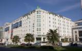 Hotel Frankreich: 2 Sterne Campanile Paris Ouest - Chaville, 129 Zimmer, Paris ...