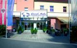 Hotel Kärnten Solarium: 4 Sterne Grand Media Congress Hotel Villach, 93 ...