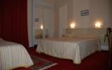 Hotel Auvergne: Castel Louis In Vichy Mit 19 Zimmern Und 2 Sternen, ...