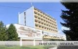 Hotel Bardejovské Kúpele Parkplatz: 2 Sterne Hotel Mineral In ...