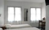 Hotel Poitou Charentes Parkplatz: 2 Sterne Abacus In Royan, 23 Zimmer, ...