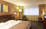 Hotel Sindelfingen Parkplatz: 4 Sterne Nh Stuttgart/sindelfingen In ...