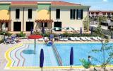 Ferienanlage Italien Fernseher: La Quercia/le Farnie: Anlage Mit Pool Für 7 ...